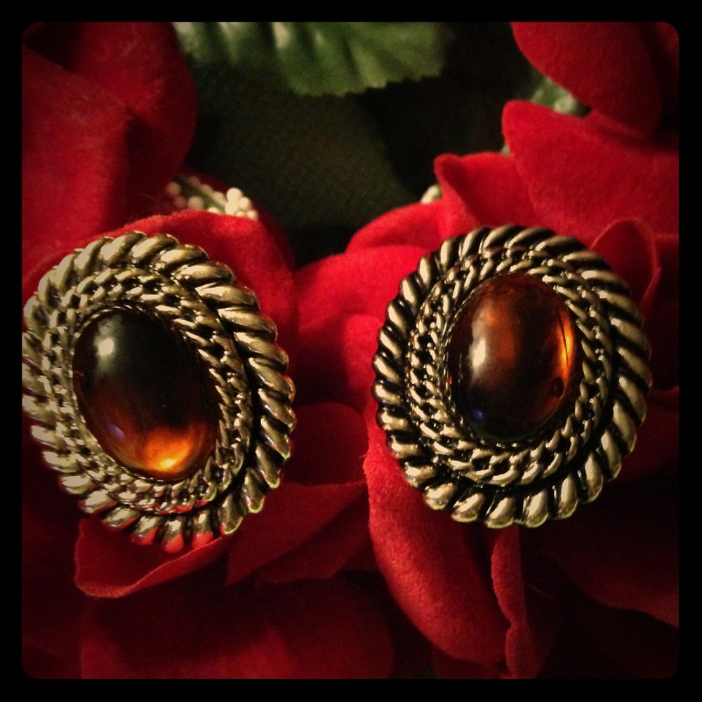 Vintage Amber Clip On Earrings